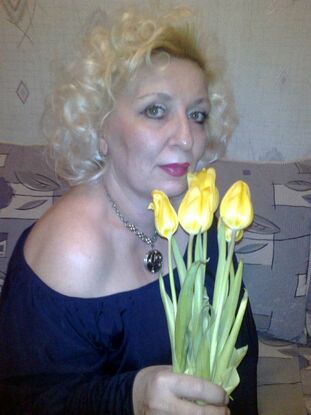 This Russian grannie like yellow tulips, inexperienced