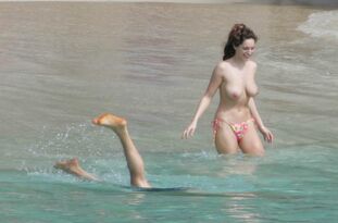 bare - Pictures of Kelly Brook nude, naked, topless, oops -