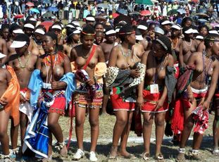 Real african ladies topless, bare ebony women in ritual