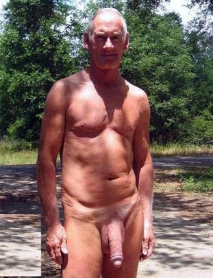 Unshaved mature masculine posing naked on the nature