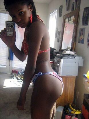 Jokey and glamour selfies from teenager ebony coeds and..