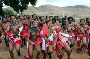 Real african dolls topless, bare dark-hued ladies in ritual