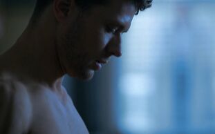 Ryan Phillippe Official Site for Boy Kick Monday MCM Chick
